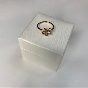 PANDORA Rose Dazzling Daisy Ring